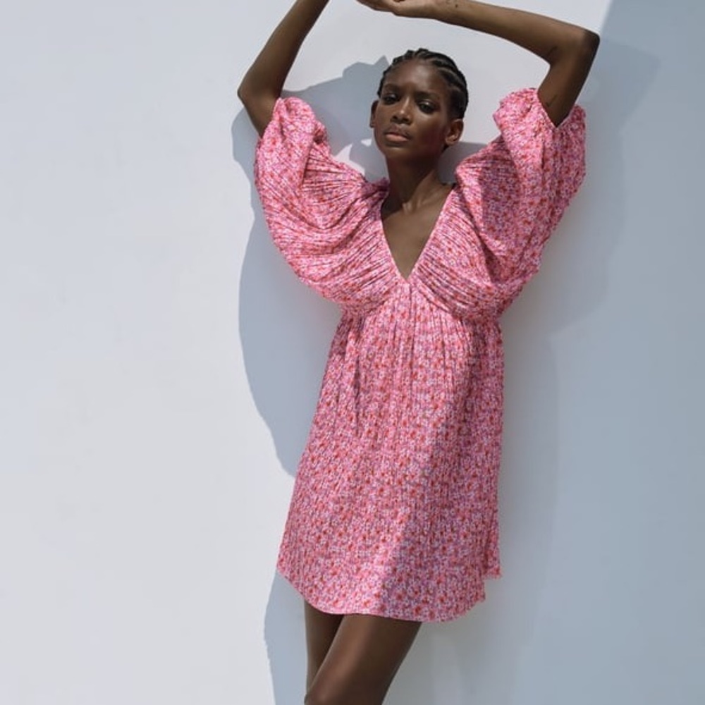 Zara Pink Floral Pleated Mini Dress